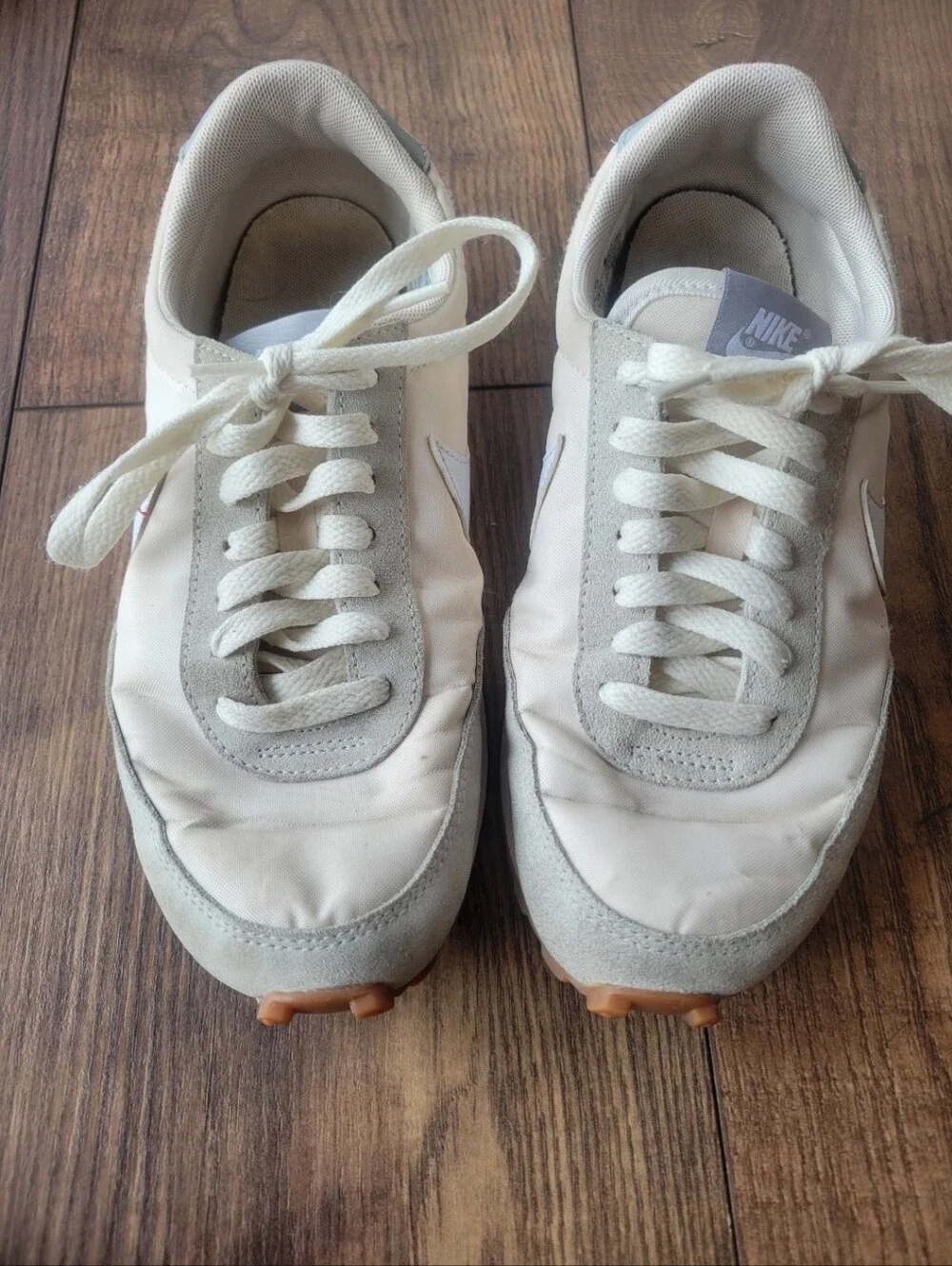 Nike DayBreak Sneakers Summit White / Pale Ivory Color Size 7